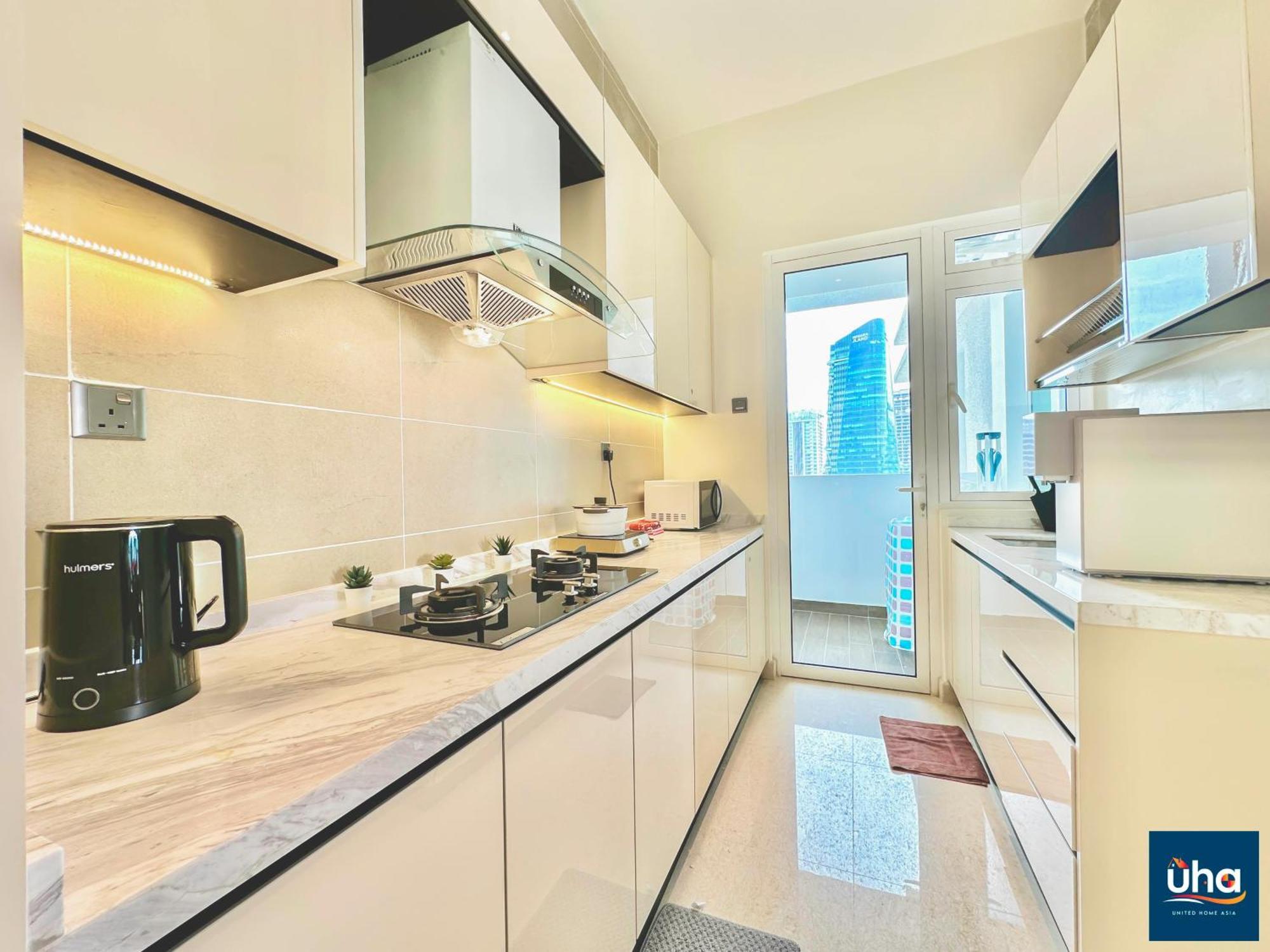 Apartment Tritower Residence By Rr Jbcity